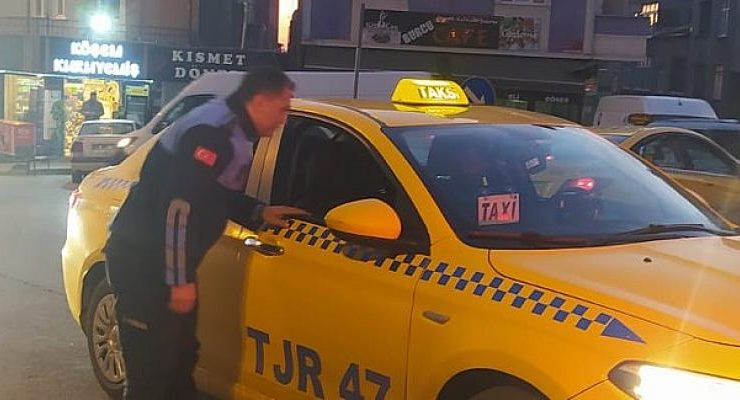 Bağcılar’da taksicilere iftariyelik ikramı