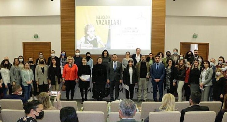 İzmir İl Milli Eğitim Müdürlüğünde ‘Geleceğin Yazarları Proje Toplantısı’ Gerçekleştirildi