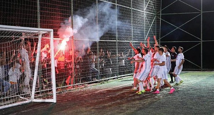 Yörükyenicesi Nejat Biyediç Futbol Turnuvası Şampiyonu Çekrice Mahallesi
