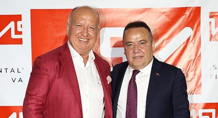 Başkan Böcek’e Antalyaspor Vakfı’ndan planlama teşekkürü
