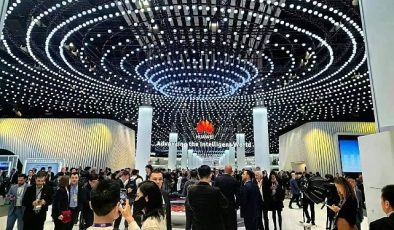 Huawei modaya yön veren ürünlerini Mobil Dünya Kongresi 2024'te tanıttı